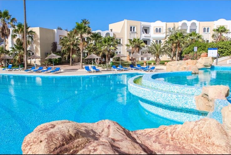 Grand bassin et architecture du Joya Paradise